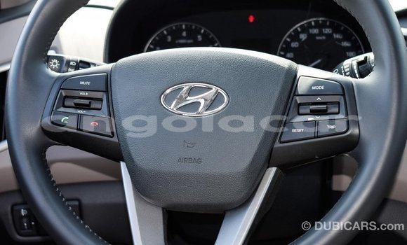 Comprar Importar Hyundai Creta Bege Carro em Import - Dubai em Bengo Province Comprar Importar Hyundai Creta Bege Carro em Import - Dubai em Bengo Province