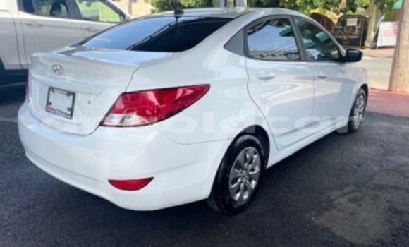 Comprar Usado Hyundai Accent Branco Carro em Luanda em Luanda Province Comprar Usado Hyundai Accent Branco Carro em Luanda em Luanda Province