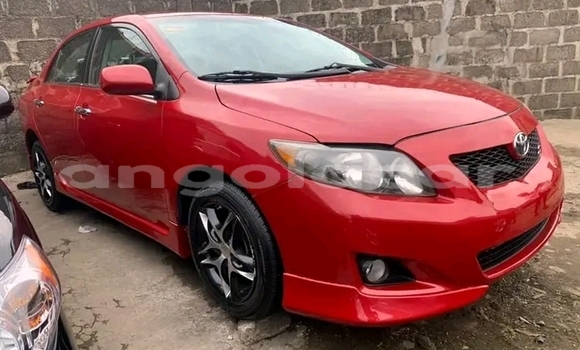 Acheter Occasion Voiture Toyota Corolla Rouge à Luena, Moxico Acheter Occasion Voiture Toyota Corolla Rouge à Luena, Moxico