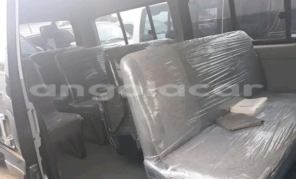 Buy Used Toyota Hiace Black Car in Luena in Moxico Buy Used Toyota Hiace Black Car in Luena in Moxico