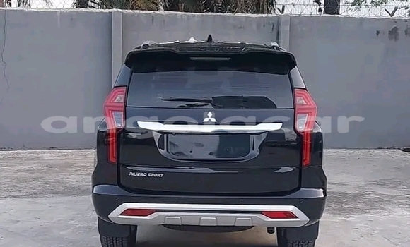 Acheter Occasion Voiture Mitsubishi Pajero Noir à Luena, Moxico Acheter Occasion Voiture Mitsubishi Pajero Noir à Luena, Moxico