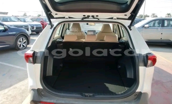 Comprar Usado Toyota RAV4 Outro Carro em Luanda em Luanda Province Comprar Usado Toyota RAV4 Outro Carro em Luanda em Luanda Province