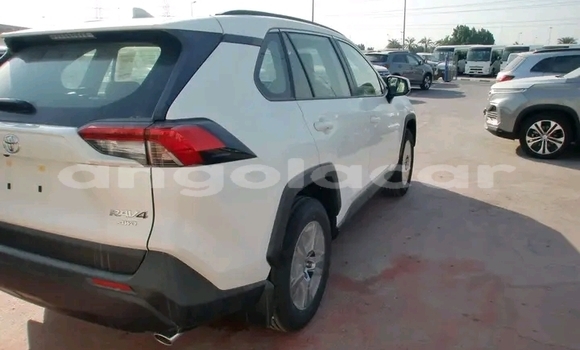Comprar Usado Toyota RAV4 Outro Carro em Luanda em Luanda Province Comprar Usado Toyota RAV4 Outro Carro em Luanda em Luanda Province