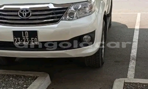 Acheter Occasion Voiture Toyota Fortuner Blanc à Luanda, Province de Luanda