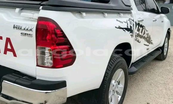 Buy Used Toyota Hilux White Car in Luena in Moxico Buy Used Toyota Hilux White Car in Luena in Moxico