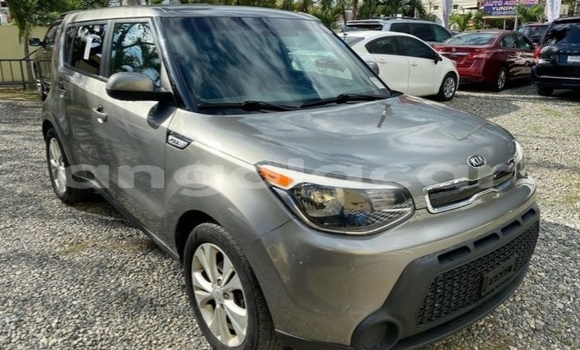 Comprar Usado Kia Soul Verde Carro em Luanda em Luanda Province Comprar Usado Kia Soul Verde Carro em Luanda em Luanda Province