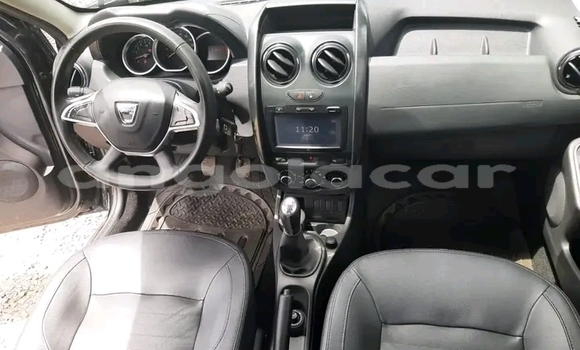 Buy Used Renault Duster Silver Car in Luanda in Luanda Province Buy Used Renault Duster Silver Car in Luanda in Luanda Province
