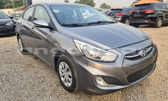 Comprar Usado Hyundai Accent Outro Carro em Luanda em Luanda Province