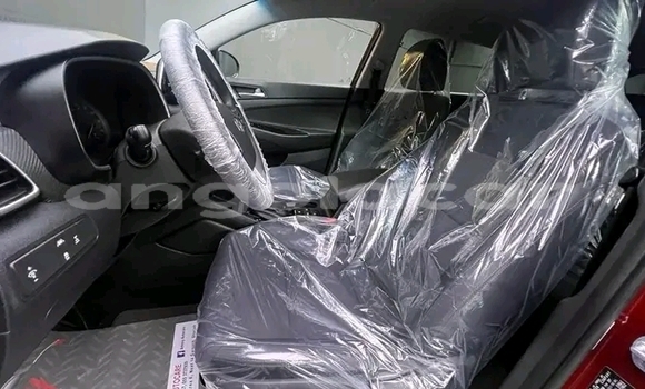 Buy Used Hyundai Tucson Red Car in Luanda in Luanda Province Buy Used Hyundai Tucson Red Car in Luanda in Luanda Province