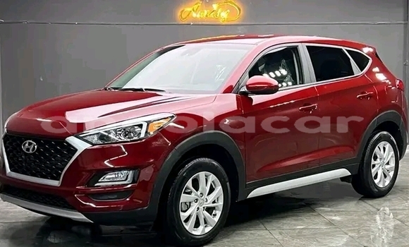 Buy Used Hyundai Tucson Red Car in Luanda in Luanda Province Buy Used Hyundai Tucson Red Car in Luanda in Luanda Province