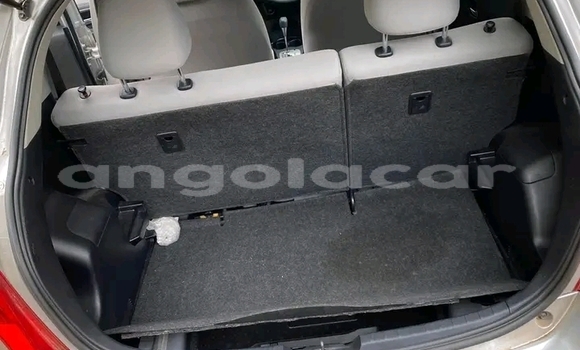 Buy Used Toyota Yaris Silver Car in Luanda in Luanda Province Buy Used Toyota Yaris Silver Car in Luanda in Luanda Province
