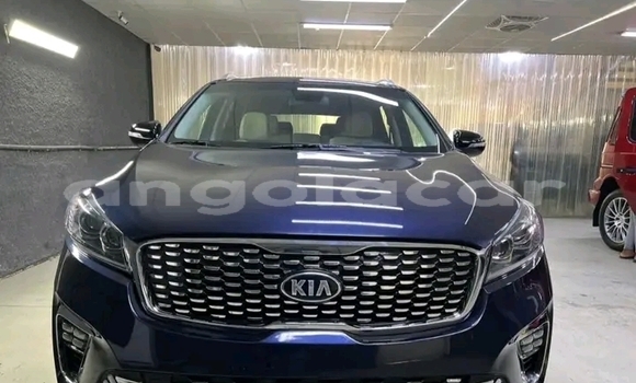 Comprar Usado Kia Sorento Azul Carro em Luanda em Luanda Province