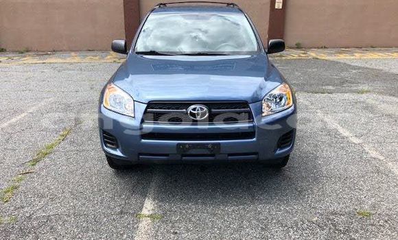 Comprar Usado Toyota RAV4 Azul Carro em Benguela em Benguela Comprar Usado Toyota RAV4 Azul Carro em Benguela em Benguela