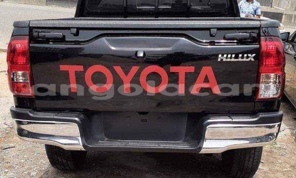 Comprar Usado Toyota Hilux Prata Carro em Luanda em Luanda Province Comprar Usado Toyota Hilux Prata Carro em Luanda em Luanda Province