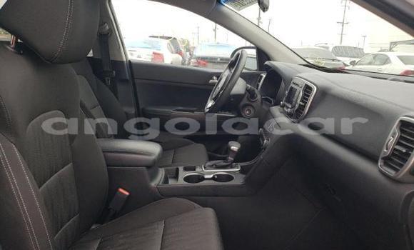 Buy Used Kia Sportage White Car in Luanda in Luanda Province Buy Used Kia Sportage White Car in Luanda in Luanda Province
