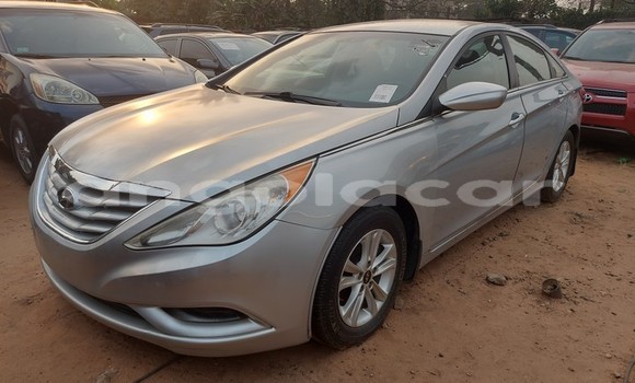 Buy Used Hyundai Sonata Other Car in Luanda in Luanda Province Buy Used Hyundai Sonata Other Car in Luanda in Luanda Province