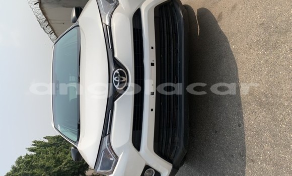Buy Used Toyota RAV4 White Car in Luanda in Luanda Province Buy Used Toyota RAV4 White Car in Luanda in Luanda Province