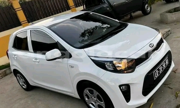 Buy Used Kia Morning Red Car in Luanda in Luanda Province Buy Used Kia Morning Red Car in Luanda in Luanda Province