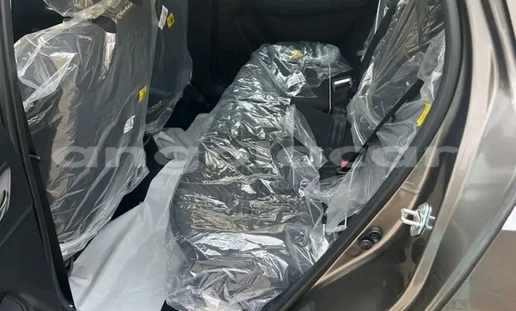 Comprar Usado Suzuki Swift Branco Carro em Luanda em Luanda Province Comprar Usado Suzuki Swift Branco Carro em Luanda em Luanda Province