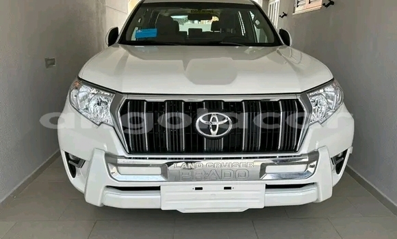 Acheter Occasion Voiture Toyota Land Cruiser Prado Blanc à Luanda, Province de Luanda