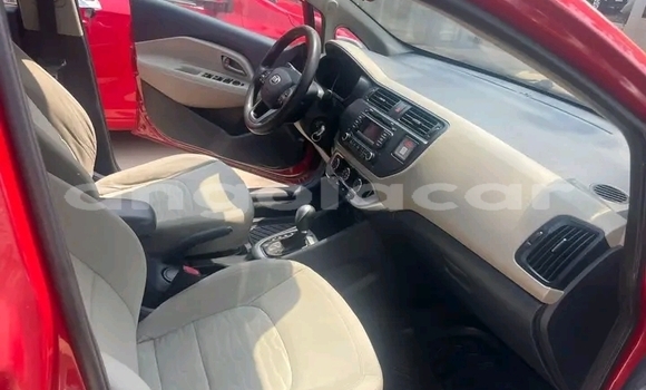 Comprar Usado Kia rio Vermelho Carro em Luanda em Luanda Province Comprar Usado Kia rio Vermelho Carro em Luanda em Luanda Province