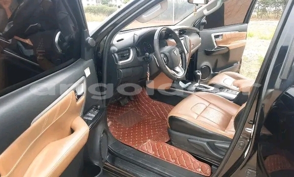 Comprar Usado Toyota Fortuner Preto Carro em Luanda em Luanda Province Comprar Usado Toyota Fortuner Preto Carro em Luanda em Luanda Province