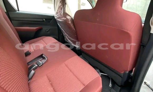 Buy Used Toyota Hilux White Car in Luanda in Luanda Province Buy Used Toyota Hilux White Car in Luanda in Luanda Province