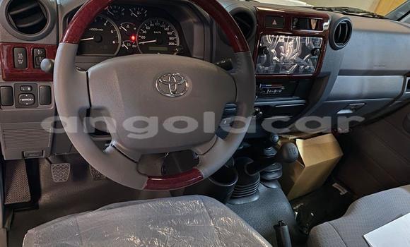 Comprar Usado Toyota Land Cruiser Outro Carro em Luanda em Luanda Province Comprar Usado Toyota Land Cruiser Outro Carro em Luanda em Luanda Province