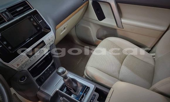 Acheter Occasion Voiture Toyota Land Cruiser Prado Blanc à Luanda, Province de Luanda Acheter Occasion Voiture Toyota Land Cruiser Prado Blanc à Luanda, Province de Luanda
