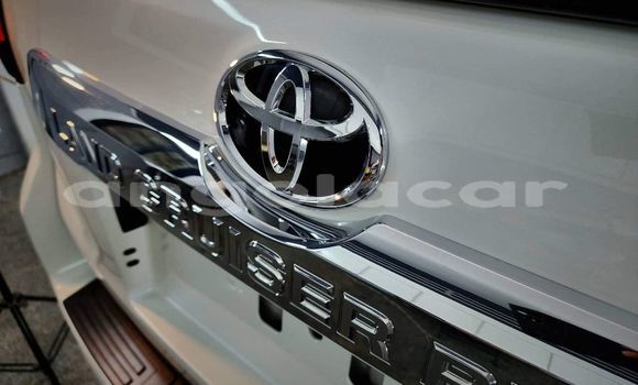 Acheter Occasion Voiture Toyota Land Cruiser Prado Blanc à Luanda, Province de Luanda Acheter Occasion Voiture Toyota Land Cruiser Prado Blanc à Luanda, Province de Luanda