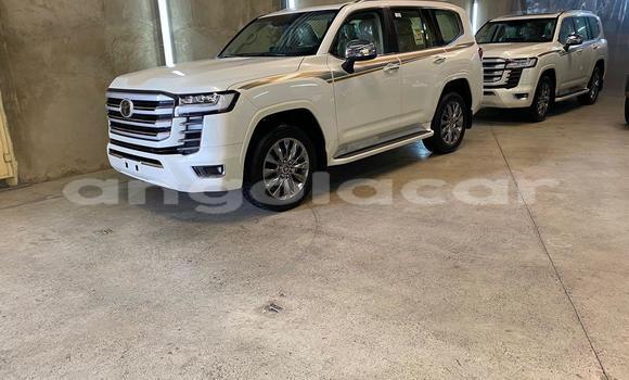 Acheter Occasion Voiture Toyota Land Cruiser Blanc à Luanda, Province de Luanda Acheter Occasion Voiture Toyota Land Cruiser Blanc à Luanda, Province de Luanda