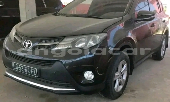 Comprar Usado Toyota RAV4 Preto Carro em Luanda em Luanda Province