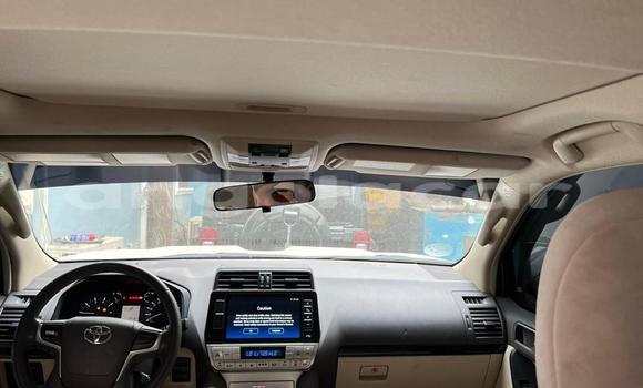 Acheter Occasion Voiture Toyota Land Cruiser Prado Blanc à Luanda, Province de Luanda Acheter Occasion Voiture Toyota Land Cruiser Prado Blanc à Luanda, Province de Luanda