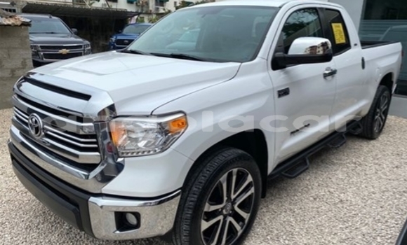 Buy Used Toyota Tundra White Car in Luanda in Luanda Province Buy Used Toyota Tundra White Car in Luanda in Luanda Province