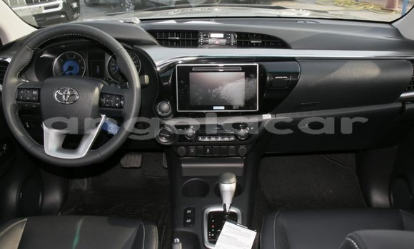 Acheter Neuf Voiture Toyota Hilux Noir à Benguela, Benguela Acheter Neuf Voiture Toyota Hilux Noir à Benguela, Benguela