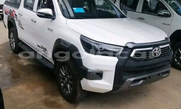 Acheter Occasion Voiture Toyota Hilux Blanc à Luanda, Province de Luanda