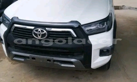 Comprar Usado Toyota Hilux Branco Carro em Luanda em Luanda Province Comprar Usado Toyota Hilux Branco Carro em Luanda em Luanda Province