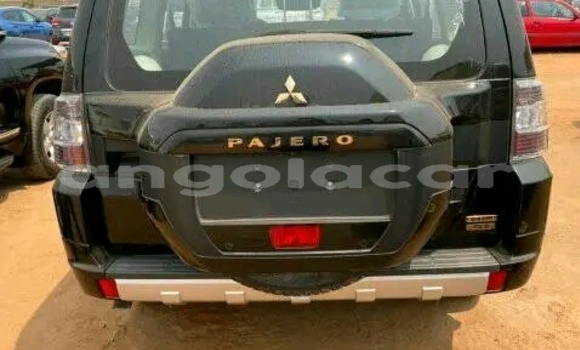 Buy Used Mitsubishi Pajero Black Car in Luanda in Luanda Province Buy Used Mitsubishi Pajero Black Car in Luanda in Luanda Province