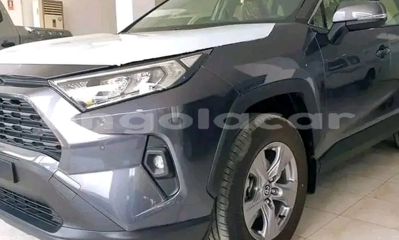 Comprar Usado Toyota RAV4 Preto Carro em Luanda em Luanda Province