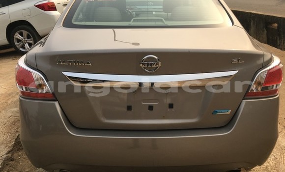Buy Used Nissan Altima Silver Car in Luanda in Luanda Province Buy Used Nissan Altima Silver Car in Luanda in Luanda Province