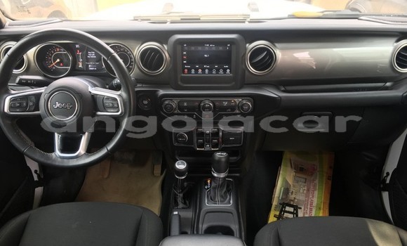 Acheter Occasion Voiture Jeep Wrangler Blanc à Luanda, Province de Luanda Acheter Occasion Voiture Jeep Wrangler Blanc à Luanda, Province de Luanda