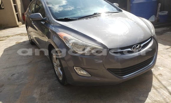 Comprar Usado Hyundai Elantra Prata Carro em Luanda em Luanda Province