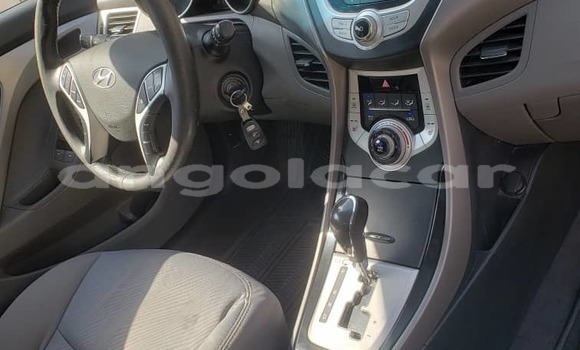 Buy Used Hyundai Elantra Silver Car in Luanda in Luanda Province Buy Used Hyundai Elantra Silver Car in Luanda in Luanda Province