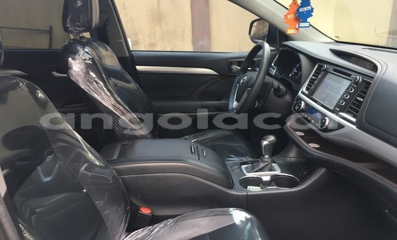 Buy Used Toyota Highlander Silver Car in Luanda in Luanda Province Buy Used Toyota Highlander Silver Car in Luanda in Luanda Province
