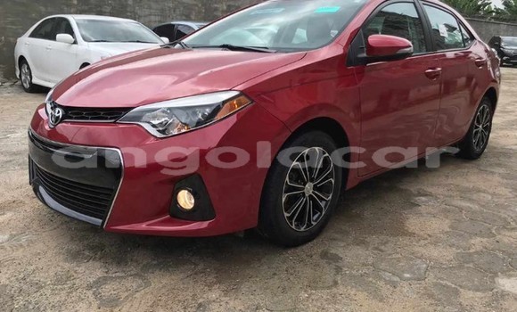 Comprar Usado Toyota Corolla Vermelho Carro em Luanda em Luanda Province