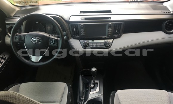 Acheter Occasion Voiture Toyota RAV4 Rouge à Luanda, Province de Luanda Acheter Occasion Voiture Toyota RAV4 Rouge à Luanda, Province de Luanda