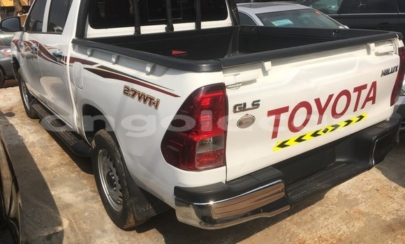 Acheter Occasion Voiture Toyota Hilux Blanc à Luanda, Province de Luanda Acheter Occasion Voiture Toyota Hilux Blanc à Luanda, Province de Luanda