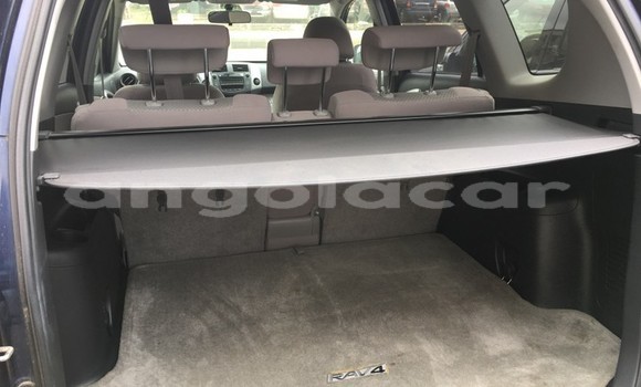Acheter Occasion Voiture Toyota RAV4 Bleu à Luanda, Province de Luanda Acheter Occasion Voiture Toyota RAV4 Bleu à Luanda, Province de Luanda