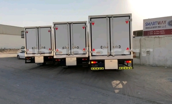 Buy Used Nissan Fuga White Car in Luanda in Luanda Province Buy Used Nissan Fuga White Car in Luanda in Luanda Province