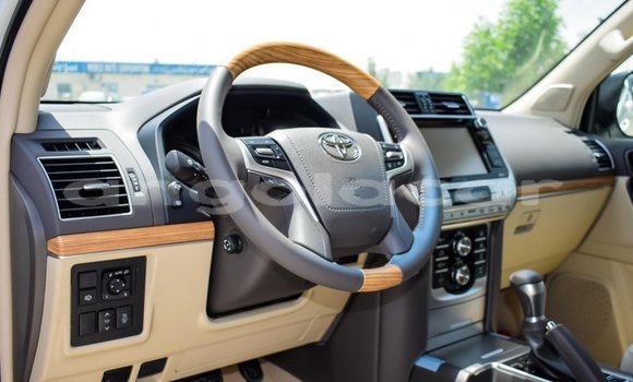 Acheter Neuf Voiture Toyota Land Cruiser Prado Blanc à Benguela, Benguela Acheter Neuf Voiture Toyota Land Cruiser Prado Blanc à Benguela, Benguela